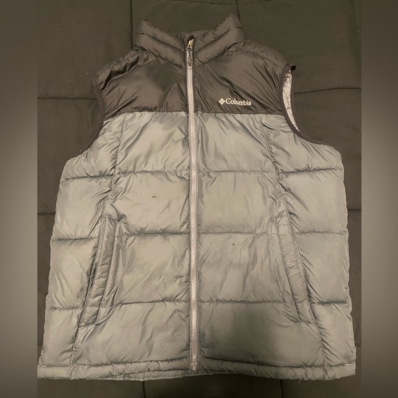 Men’s Two-Tone Columbia Omni-Tech Vest - Picture 1 of 3